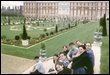 Dave's_40th_Hampton_Court_Palace_-_1st_April_1999.jpg